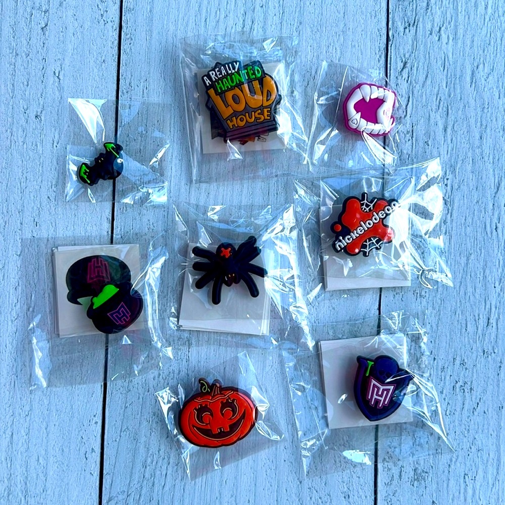 RARE COLLECTIBLE Set of 8 Nickelodeon Halloween Themed Jibbitz w/ tattoos -Set 2